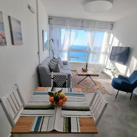 Beautiful 2-Bedroom Sea-View Apartment Netanja Exterior foto