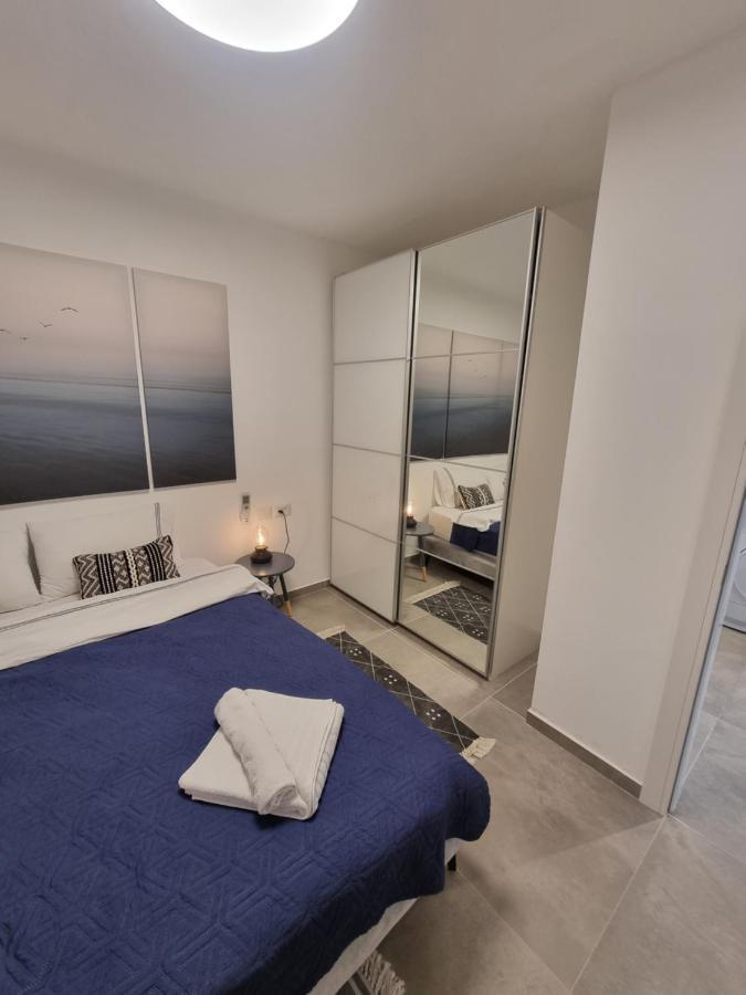 Beautiful 2-Bedroom Sea-View Apartment Netanja Exterior foto